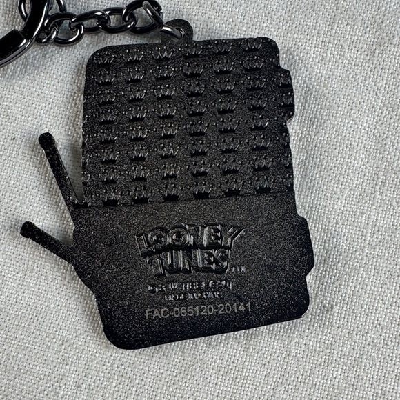 Loungefly Looney Tunes Lenticular TV Keychain - New, Sealed - Picture 6 of 10